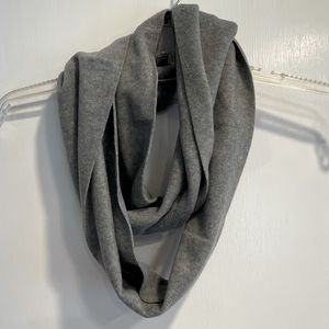 Gray fleece Infiniti scarf